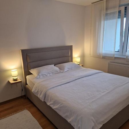 Apartman Malmar One Zagabria Esterno foto