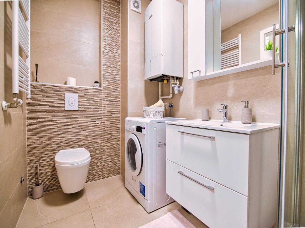 Apartman Malmar One Zagabria Esterno foto
