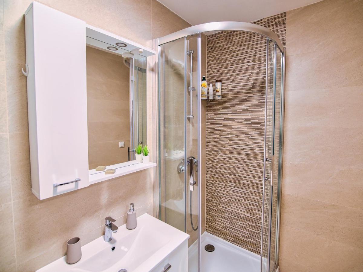 Apartman Malmar One Zagabria Esterno foto