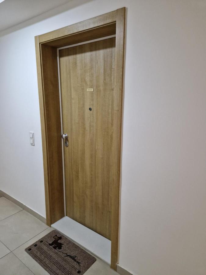 Apartman Malmar One Zagabria Esterno foto