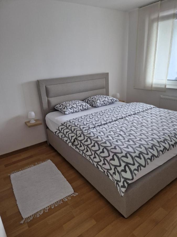 Apartman Malmar One Zagabria Esterno foto