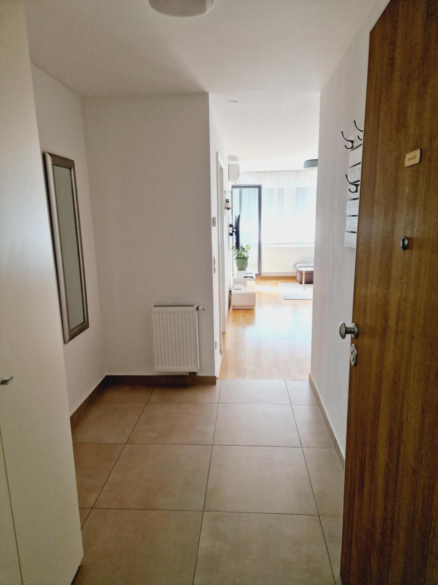 Apartman Malmar One Zagabria Esterno foto