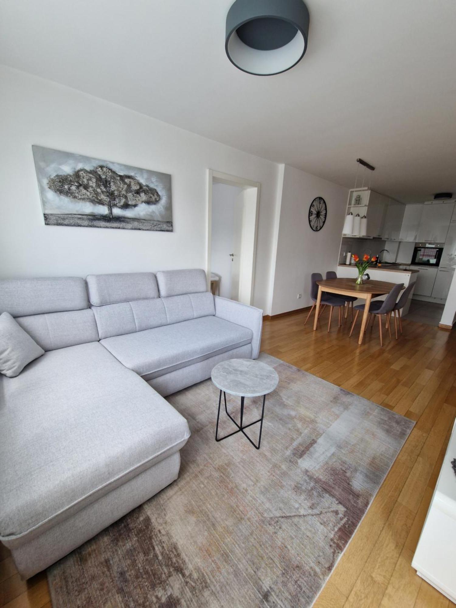 Apartman Malmar One Zagabria Esterno foto